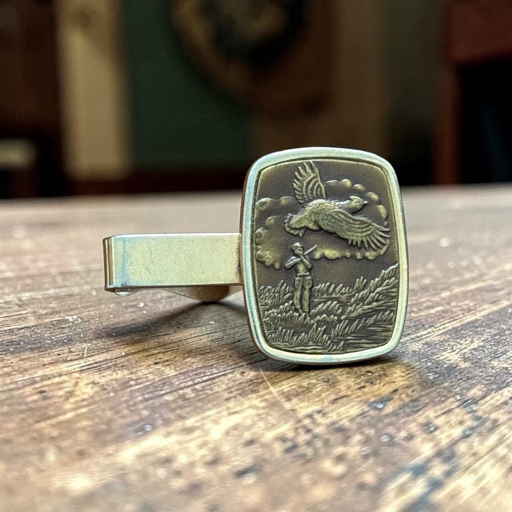 Vintage Hayward Duck Hunting Tie Clip Gold Tone Hunter Mallard Scene